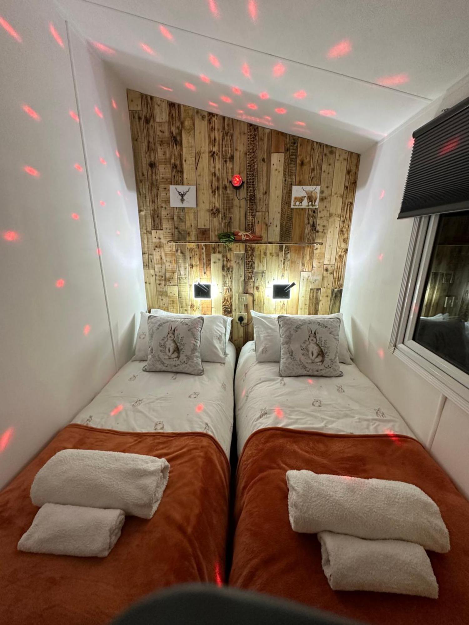 Caravan Rabbit House No 81 At Three Lochs Holiday Park Newton Stewart Εξωτερικό φωτογραφία